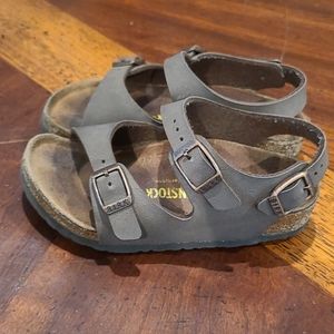 EUC Toddler Birkenstock sandals size 8